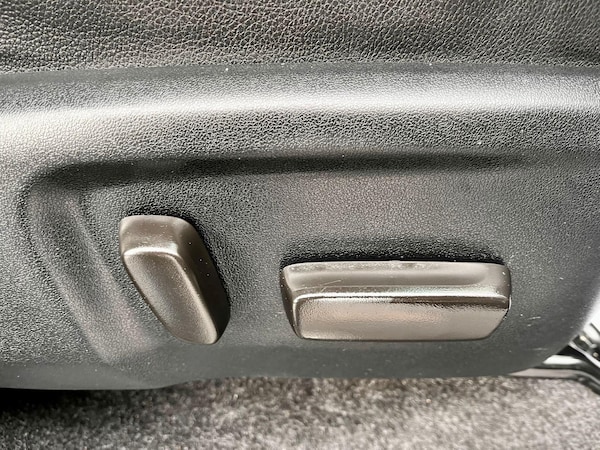 Used Toyota Hilux 2023 for sale - 75257951: Photo 59