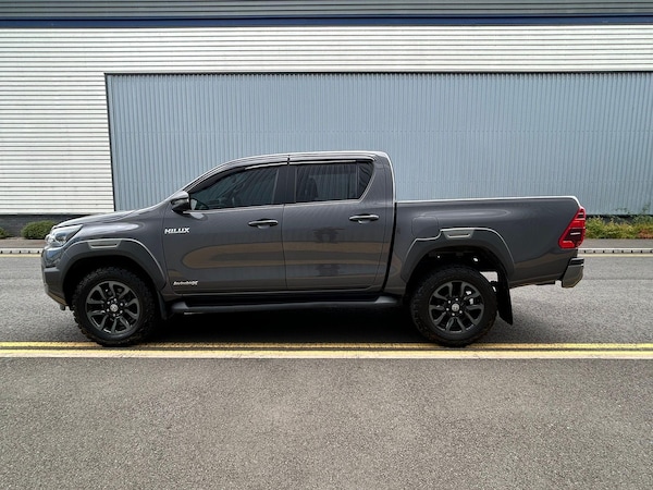 Used Toyota Hilux 2023 for sale - 75257951: Photo 5
