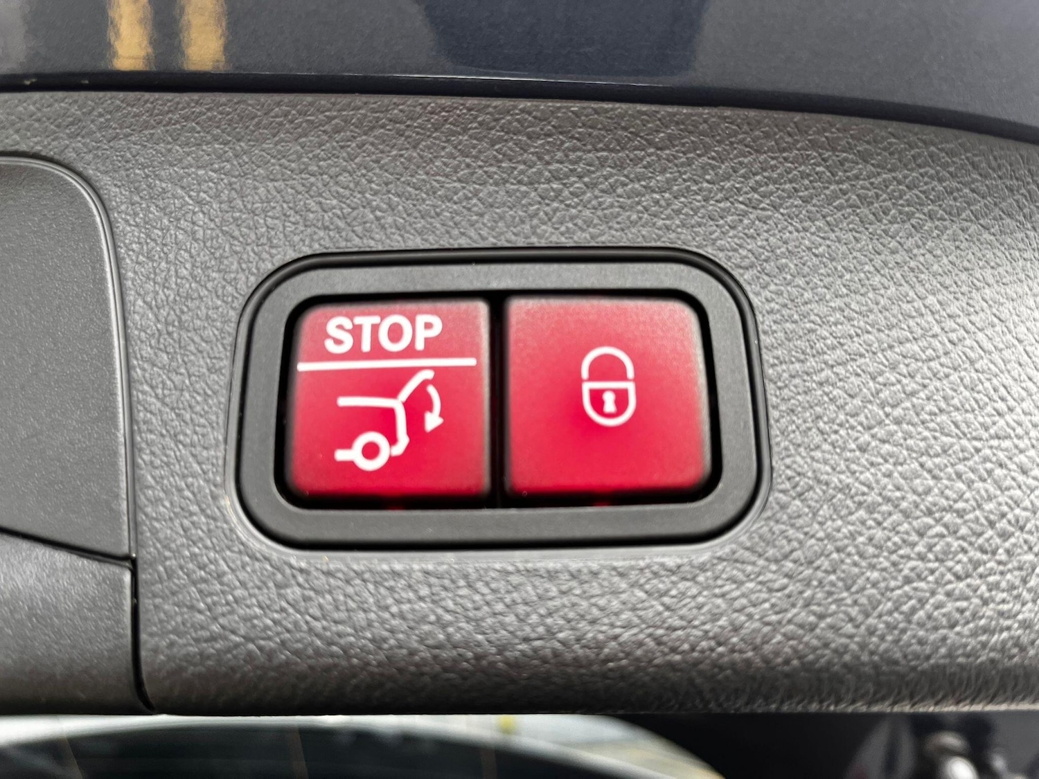 Used Mercedes-Benz GLA 2023 for sale - 76337651: Photo 30