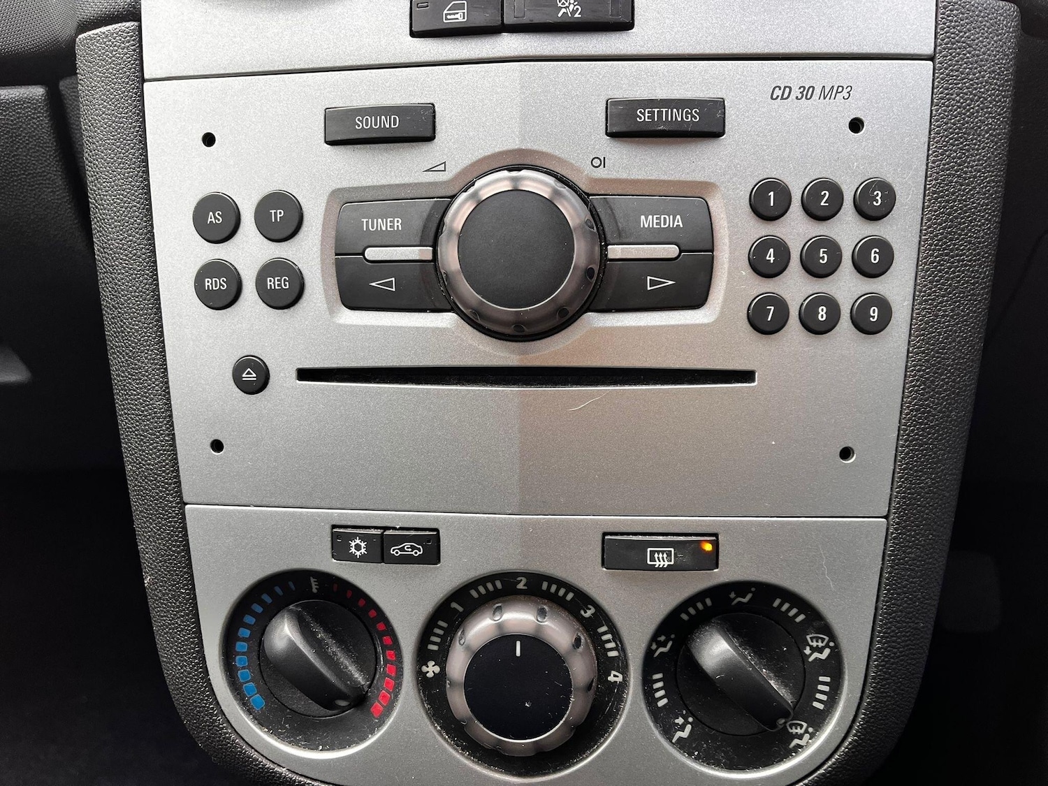 Used Vauxhall Corsa 2013 for sale - 76975866: Photo 10