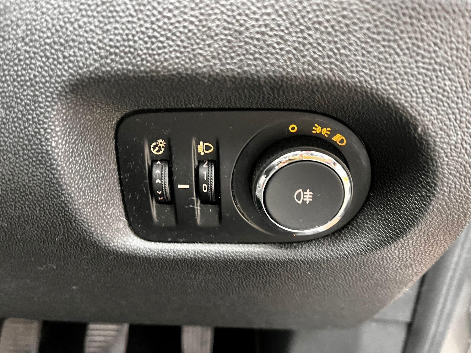 Used Vauxhall Corsa 2013 for sale - 76975866: Photo 19