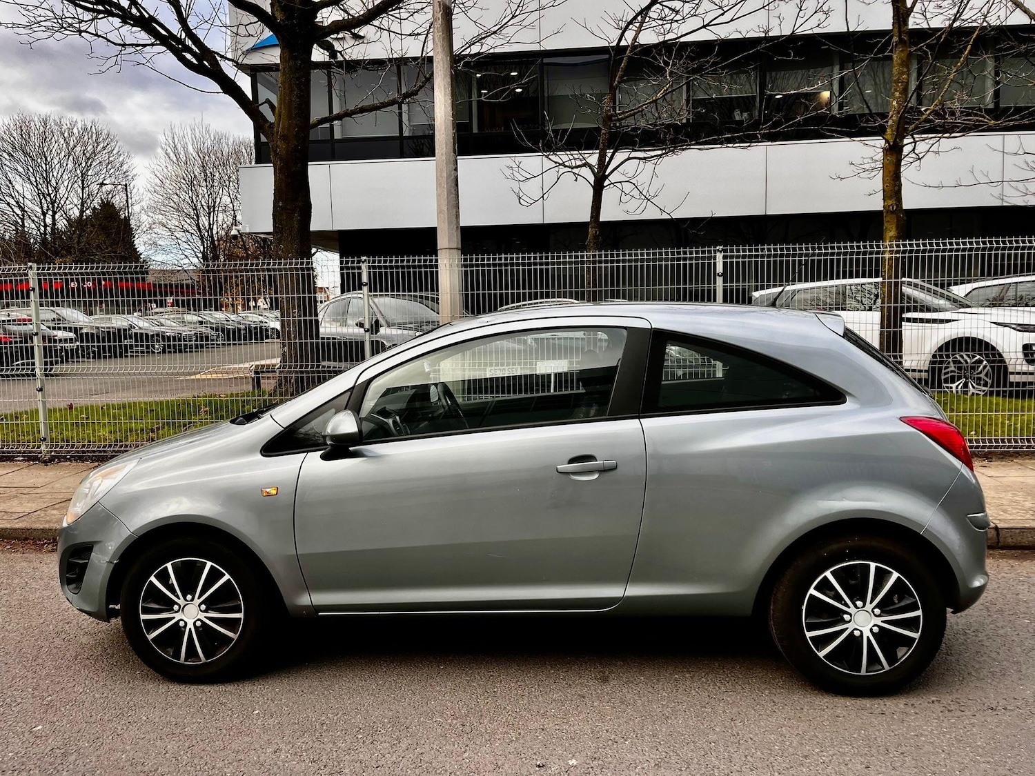 Used Vauxhall Corsa 2013 for sale - 76975866: Photo 5