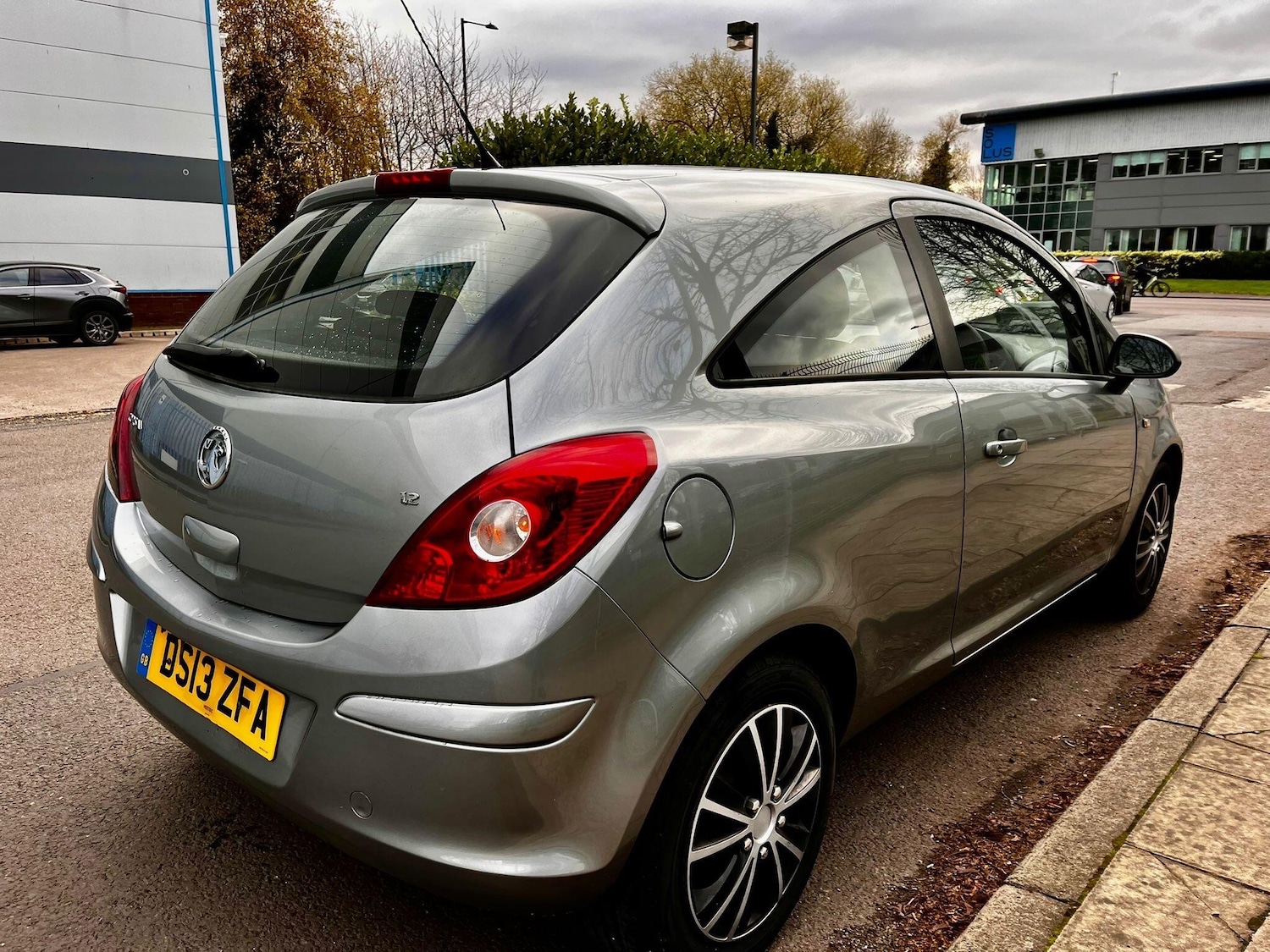 Used Vauxhall Corsa 2013 for sale - 76975866: Photo 8