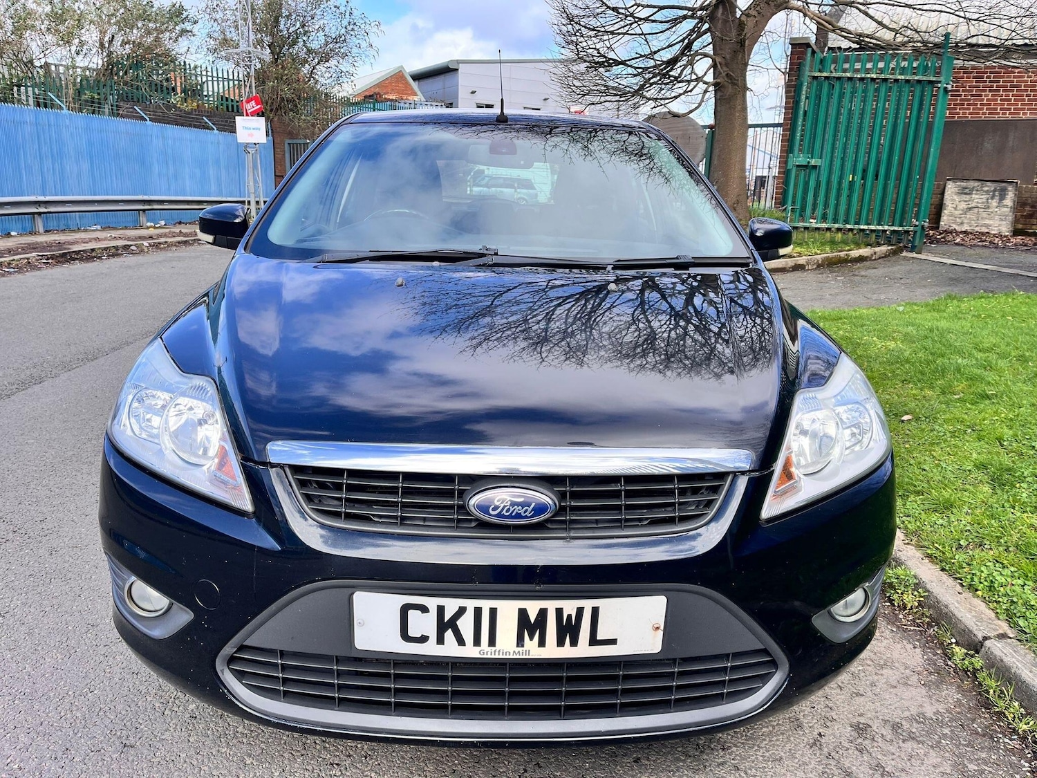 Used Ford Focus 2011 for sale - 77882246: Photo 2