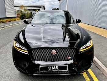 Used Jaguar F-Pace 2019 for sale - 75624227: Photo