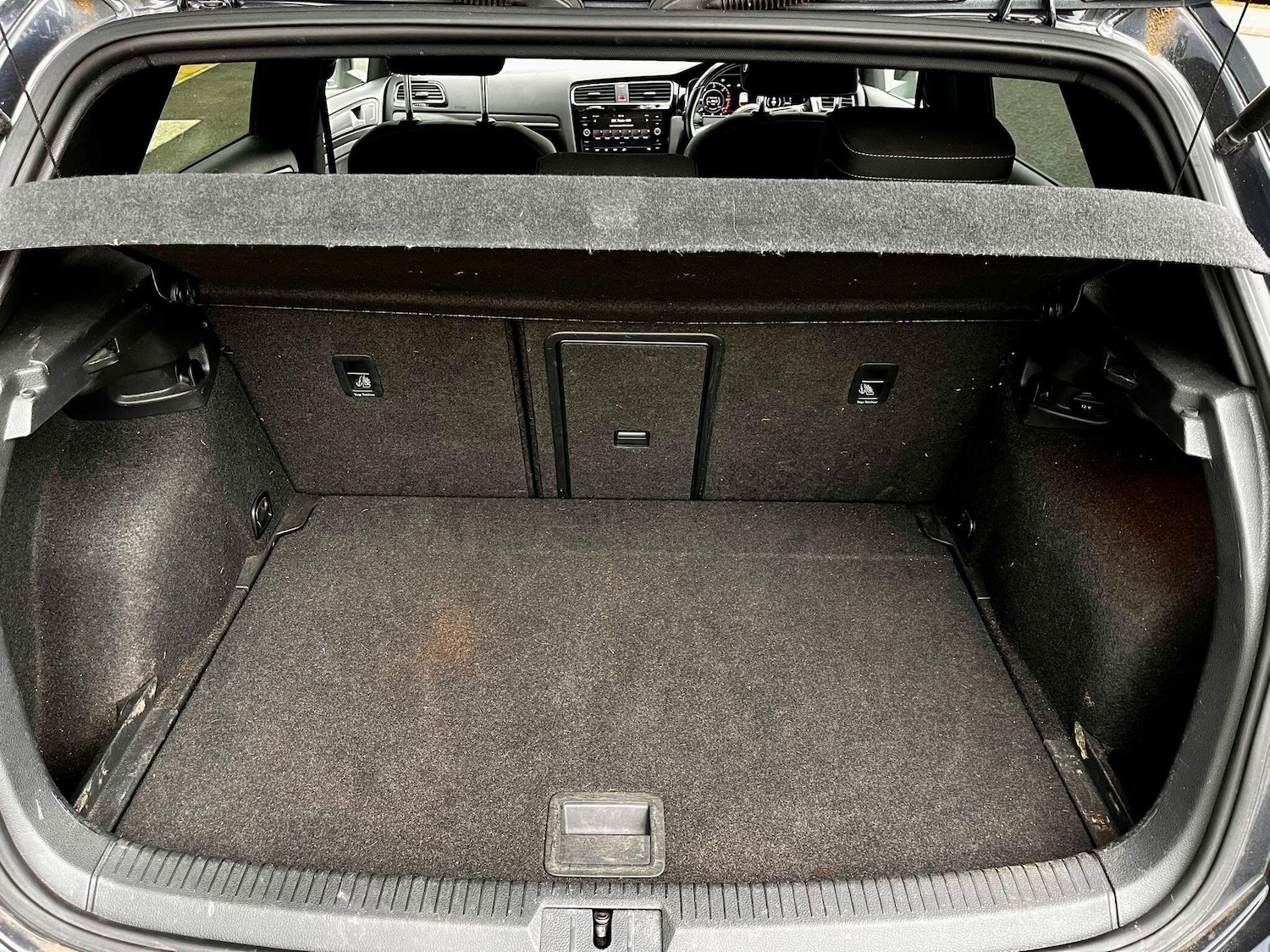 Used Volkswagen Golf 2018 for sale - 76992141: Photo 14