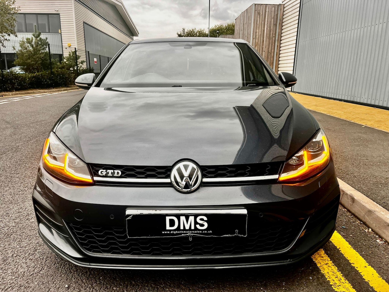 Used Volkswagen Golf 2018 for sale - 76992141: Photo 2