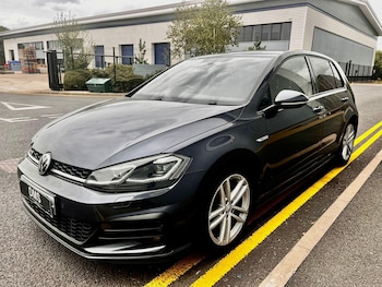 Used Volkswagen Golf 2018 for sale - 76992141: Photo