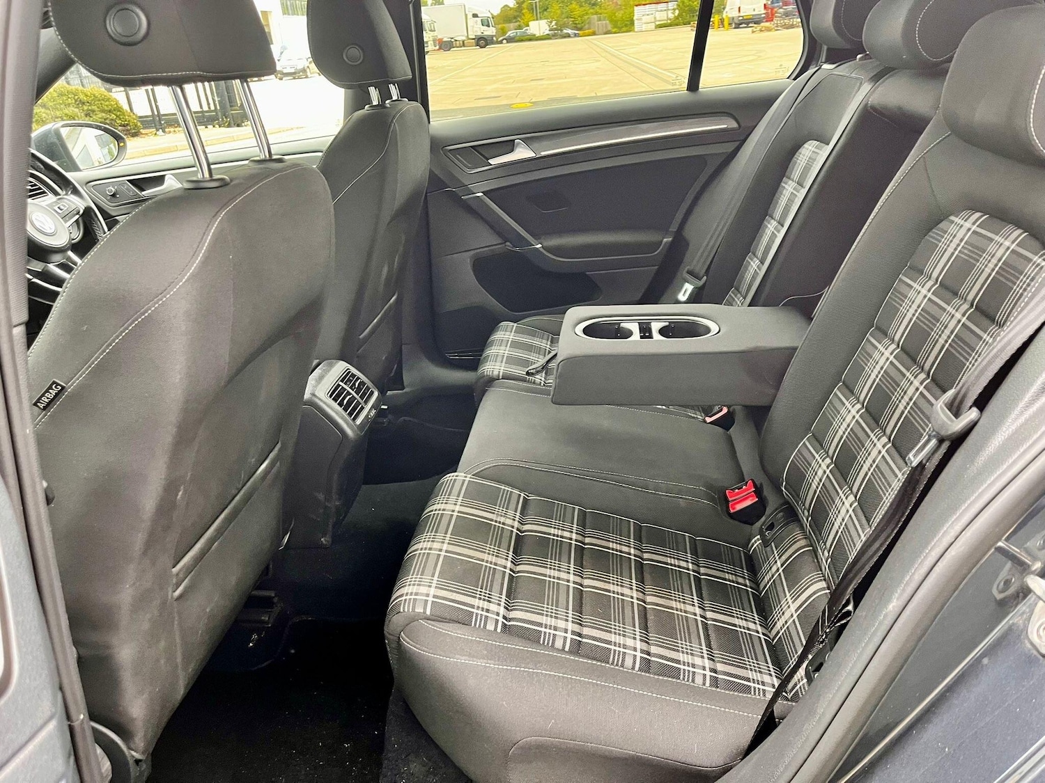 Used Volkswagen Golf 2018 for sale - 76992141: Photo 47