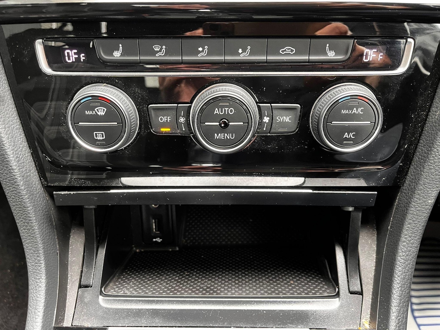 Used Volkswagen Golf 2018 for sale - 76992141: Photo 50