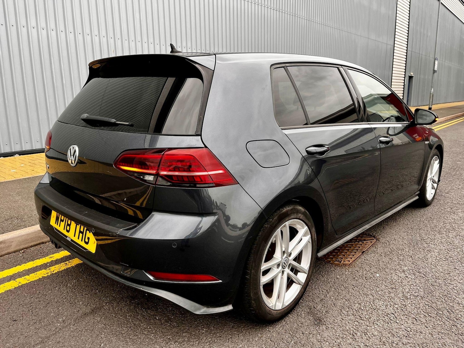 Used Volkswagen Golf 2018 for sale - 76992141: Photo 7