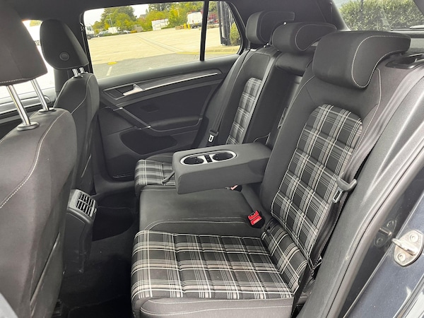 Used Volkswagen Golf 2018 for sale - 76099270: Photo 17