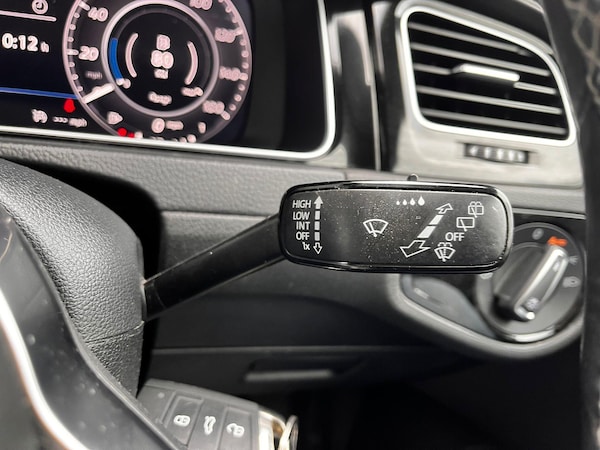 Used Volkswagen Golf 2018 for sale - 76099270: Photo 19