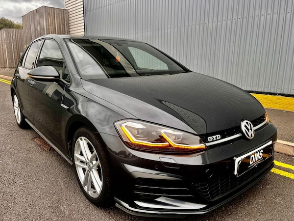 Used Volkswagen Golf 2018 for sale - 76099270: Photo 1