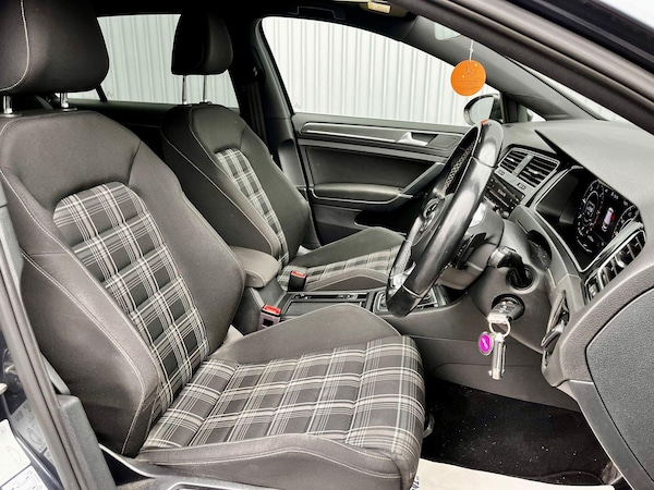 Used Volkswagen Golf 2018 for sale - 76099270: Photo 26