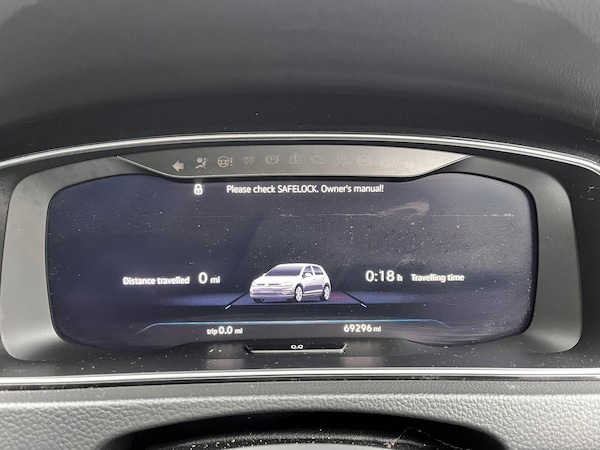 Used Volkswagen Golf 2018 for sale - 76099270: Photo 28