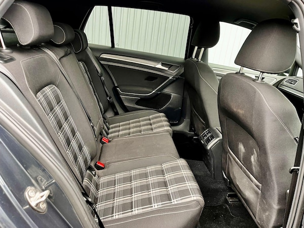 Used Volkswagen Golf 2018 for sale - 76099270: Photo 42