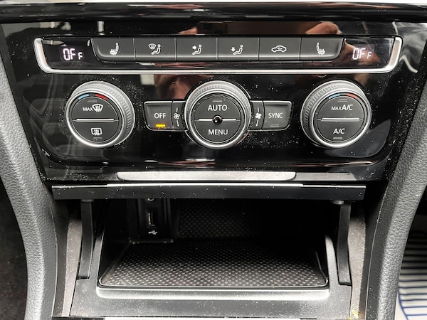Used Volkswagen Golf 2018 for sale - 76099270: Photo 50