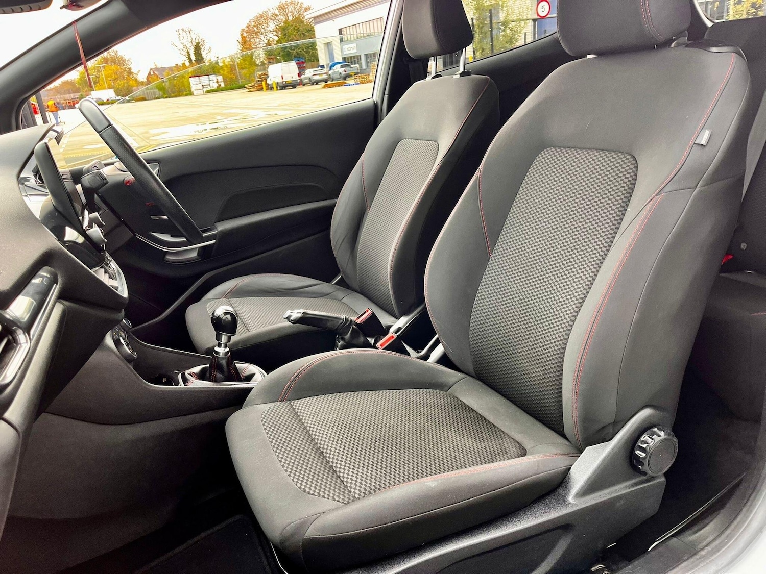 Used Ford Fiesta 2019 for sale - 76619840: Photo 54