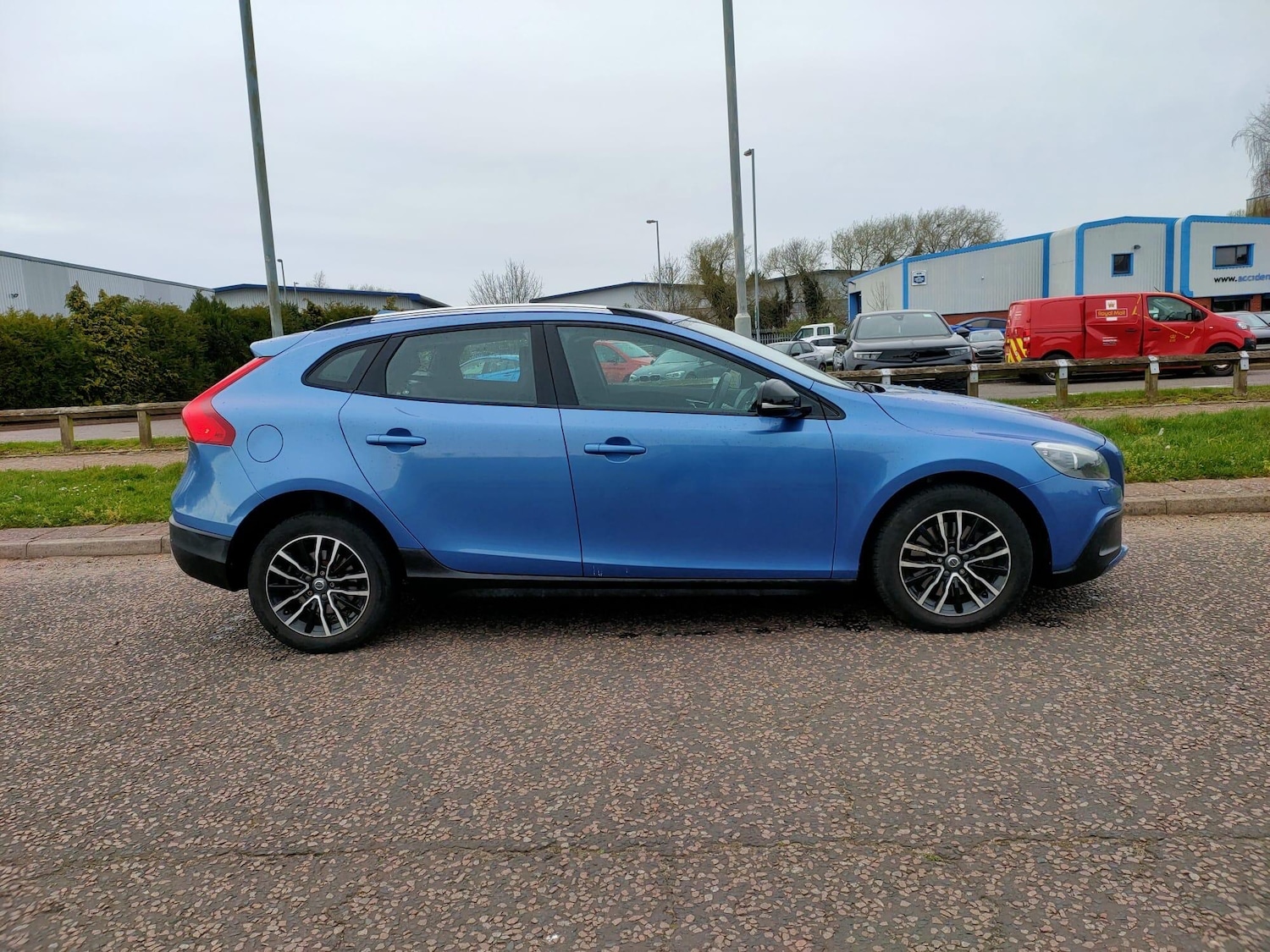 Used Volvo V40 Cross Country for sale - 78115705: Photo 12