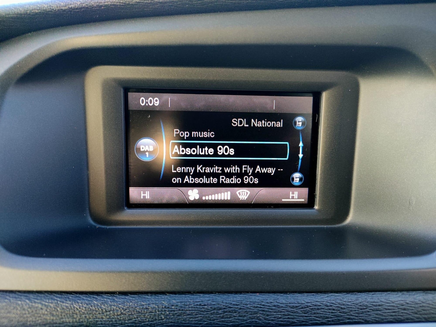 Used Volvo V40 Cross Country for sale - 78115705: Photo 32