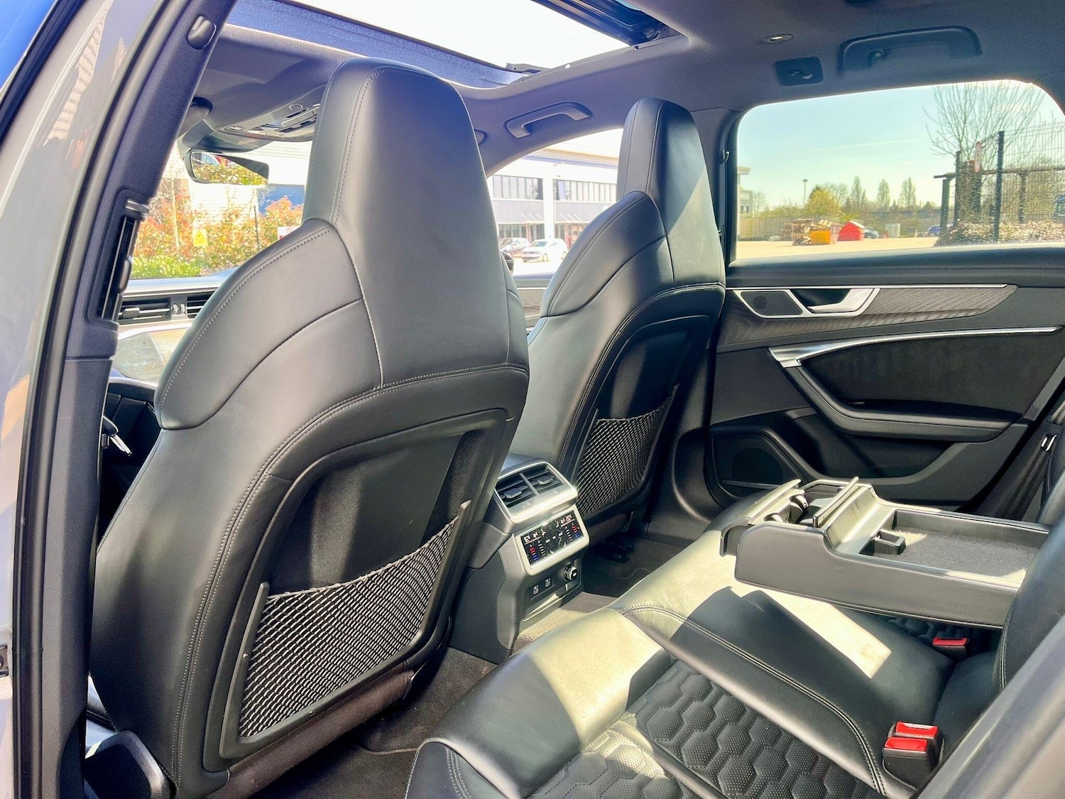 Used Audi RS6 2020 for sale - 77926265: Photo 24