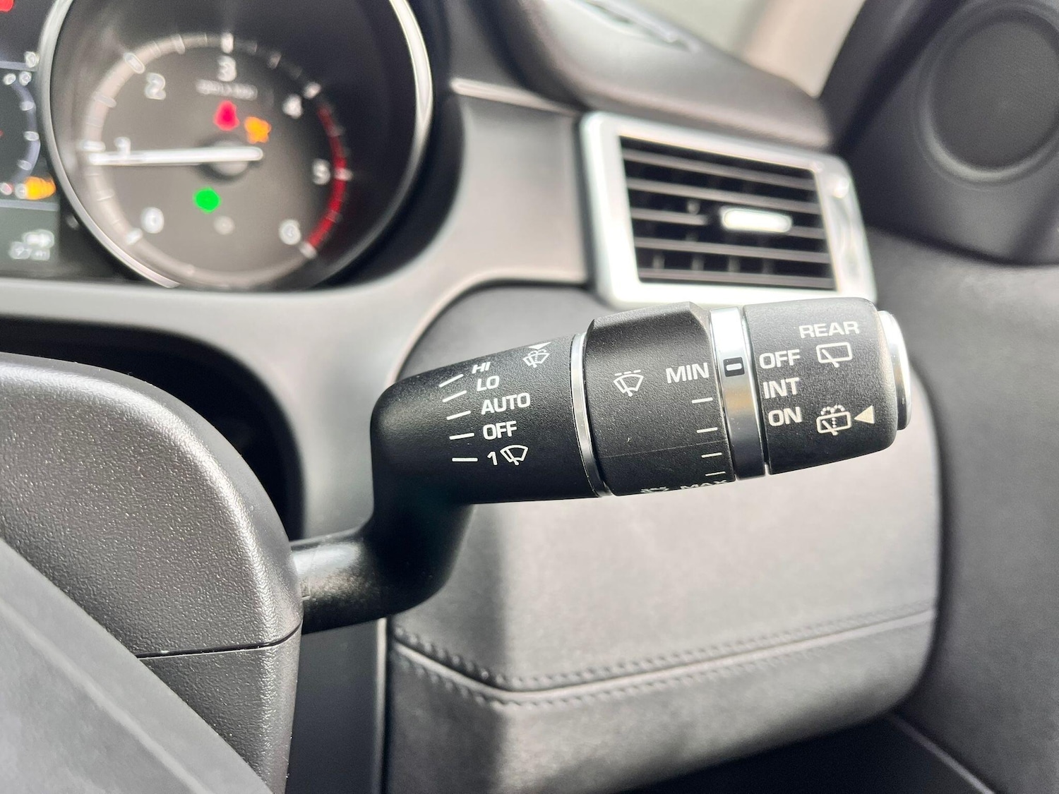 Used Land Rover Discovery Sport for sale - 77784010: Photo 23