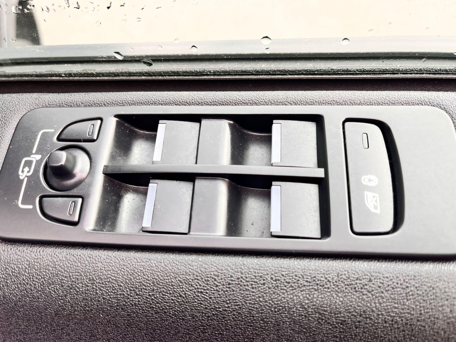 Used Land Rover Discovery Sport for sale - 77784010: Photo 59