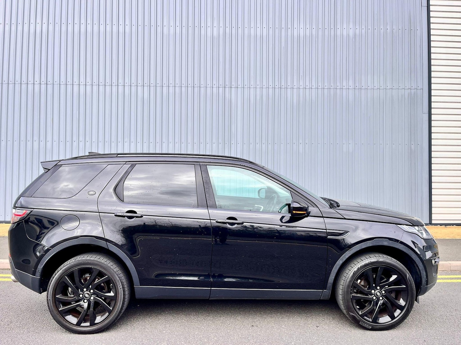 Used Land Rover Discovery Sport for sale - 77784010: Photo 7