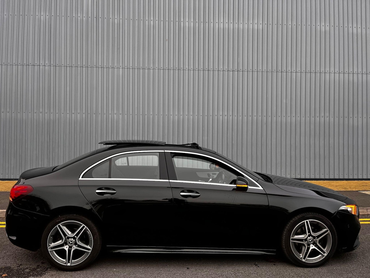 Used Mercedes-Benz A-Class 2019 for sale - 76743583: Photo 8