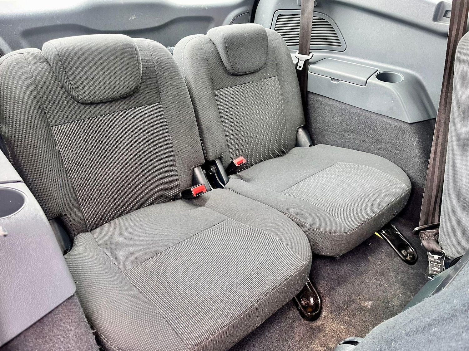 Used Ford Grand C-Max 2013 for sale - 77683006: Photo 15