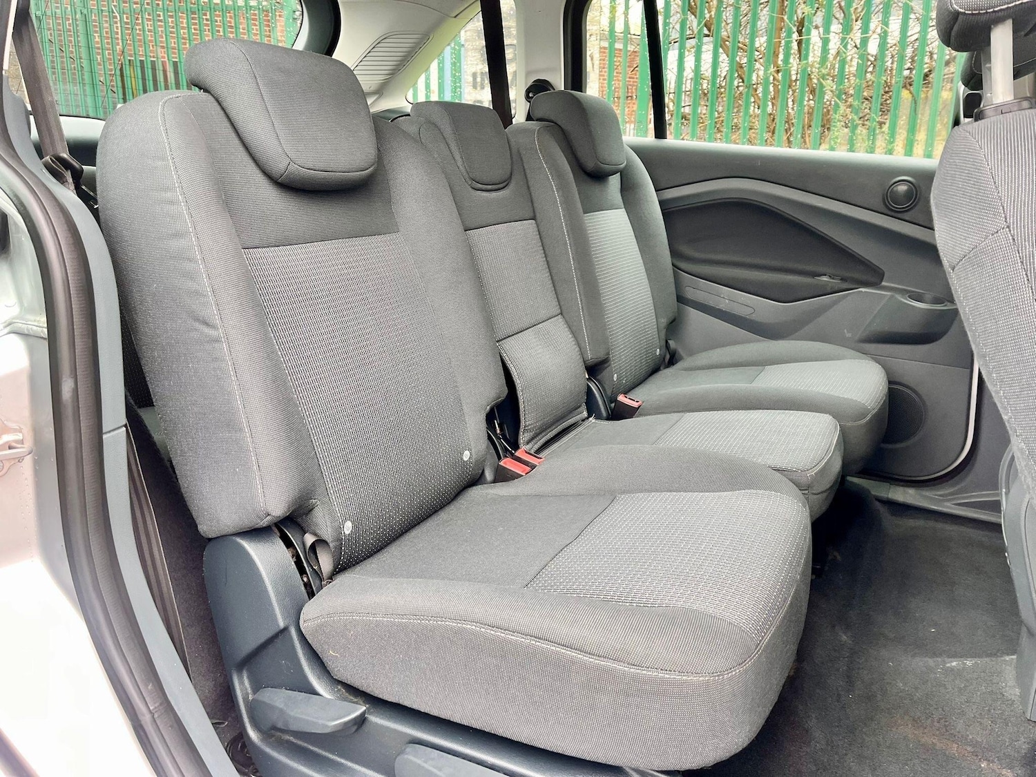 Used Ford Grand C-Max 2013 for sale - 77683006: Photo 16