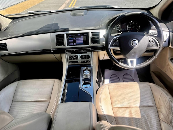 Used Jaguar XF 2012 for sale - 74545431: Photo 11