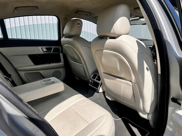 Used Jaguar XF 2012 for sale - 74545431: Photo 19