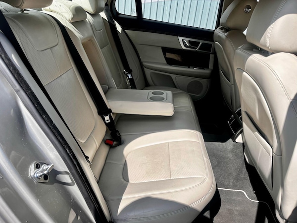 Used Jaguar XF 2012 for sale - 74545431: Photo 20