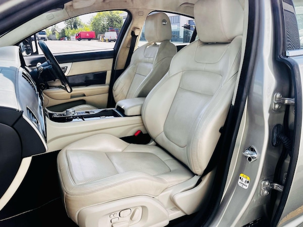 Used Jaguar XF 2012 for sale - 74545431: Photo 22
