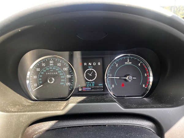 Used Jaguar XF 2012 for sale - 74545431: Photo 32