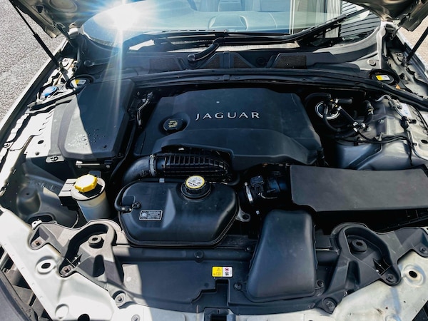 Used Jaguar XF 2012 for sale - 74545431: Photo 57