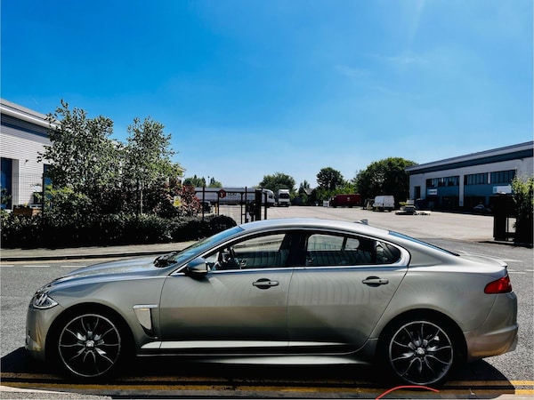 Used Jaguar XF 2012 for sale - 74545431: Photo 5