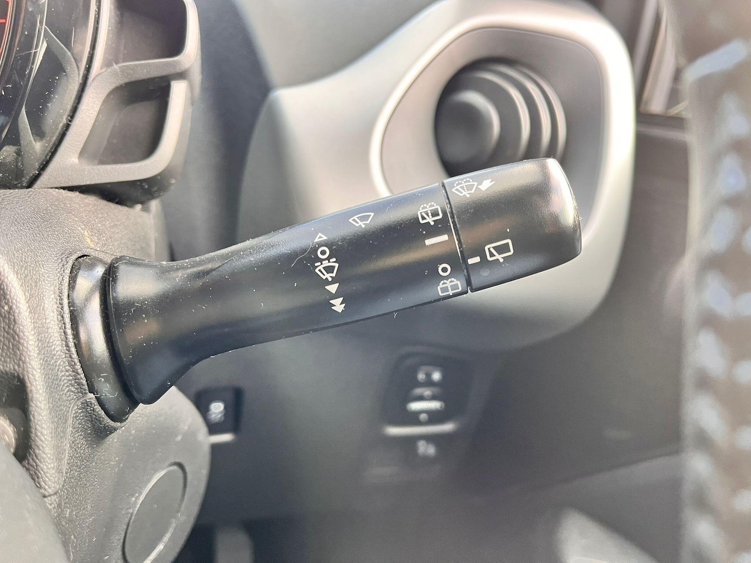 Used Peugeot 108 2015 for sale - 77783612: Photo 21