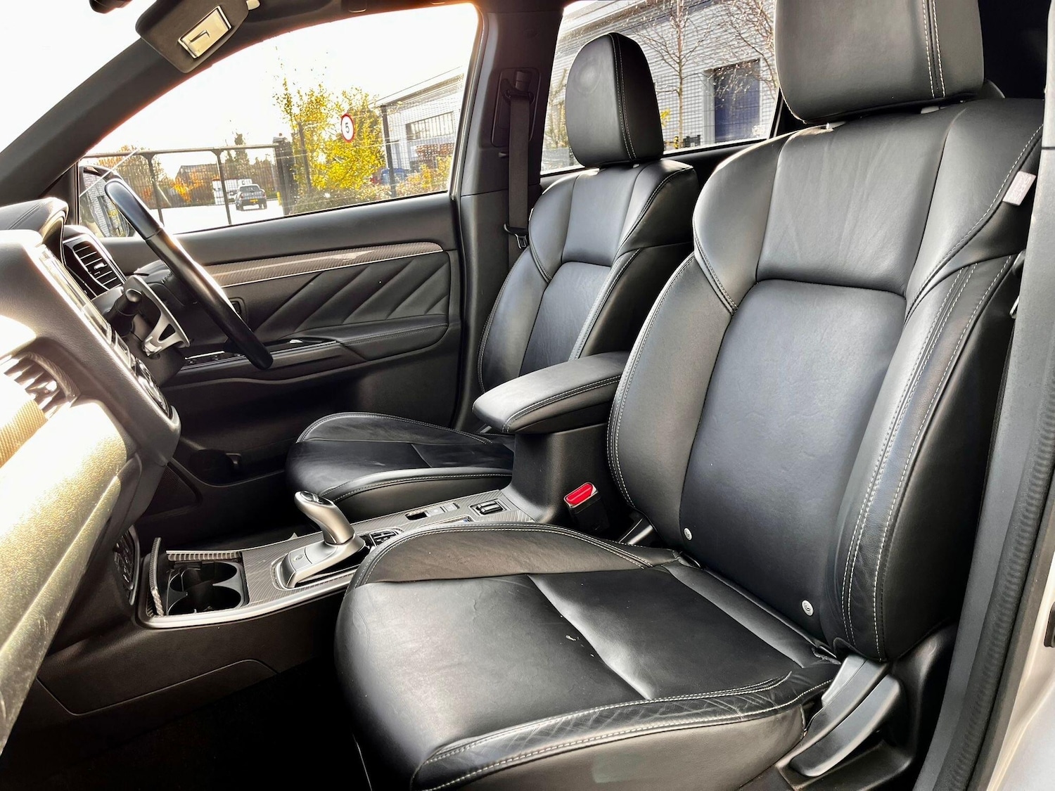 Used Mitsubishi Outlander 2018 for sale - 76976344: Photo 47