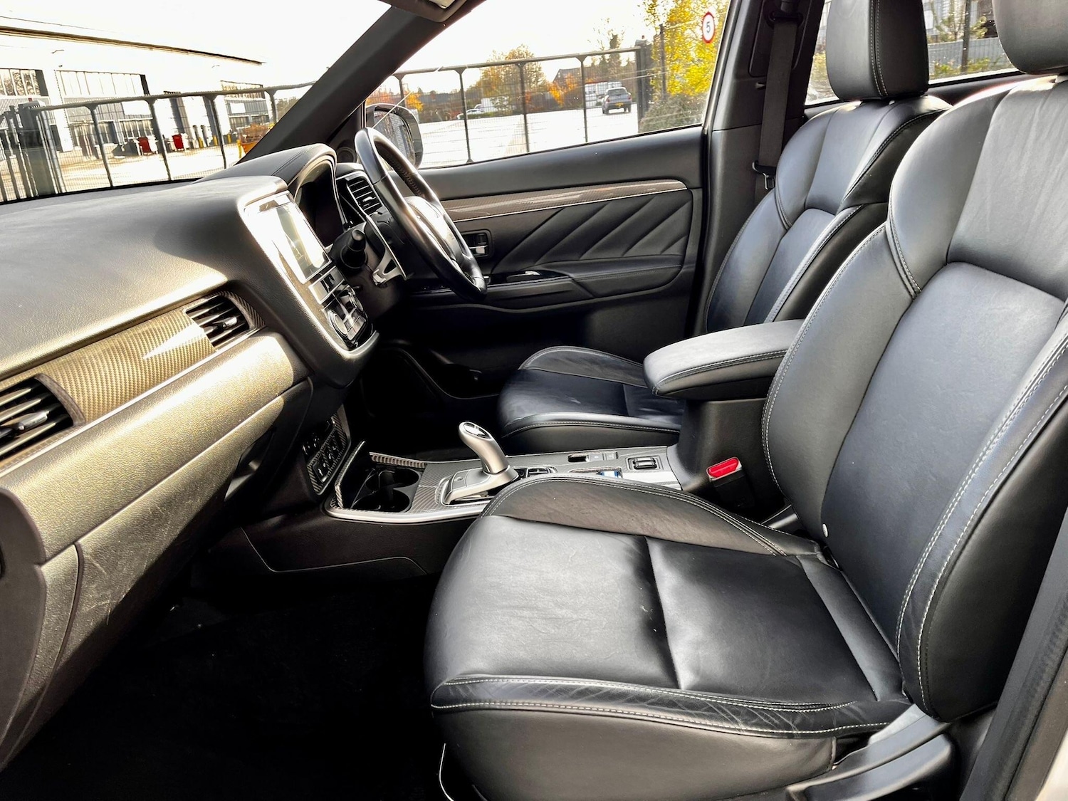 Used Mitsubishi Outlander 2018 for sale - 76976344: Photo 48