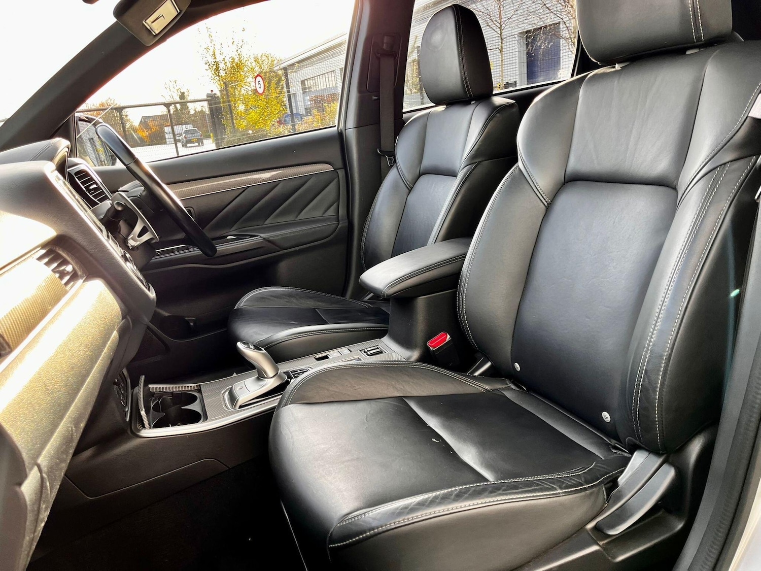 Used Mitsubishi Outlander 2018 for sale - 76976344: Photo 52