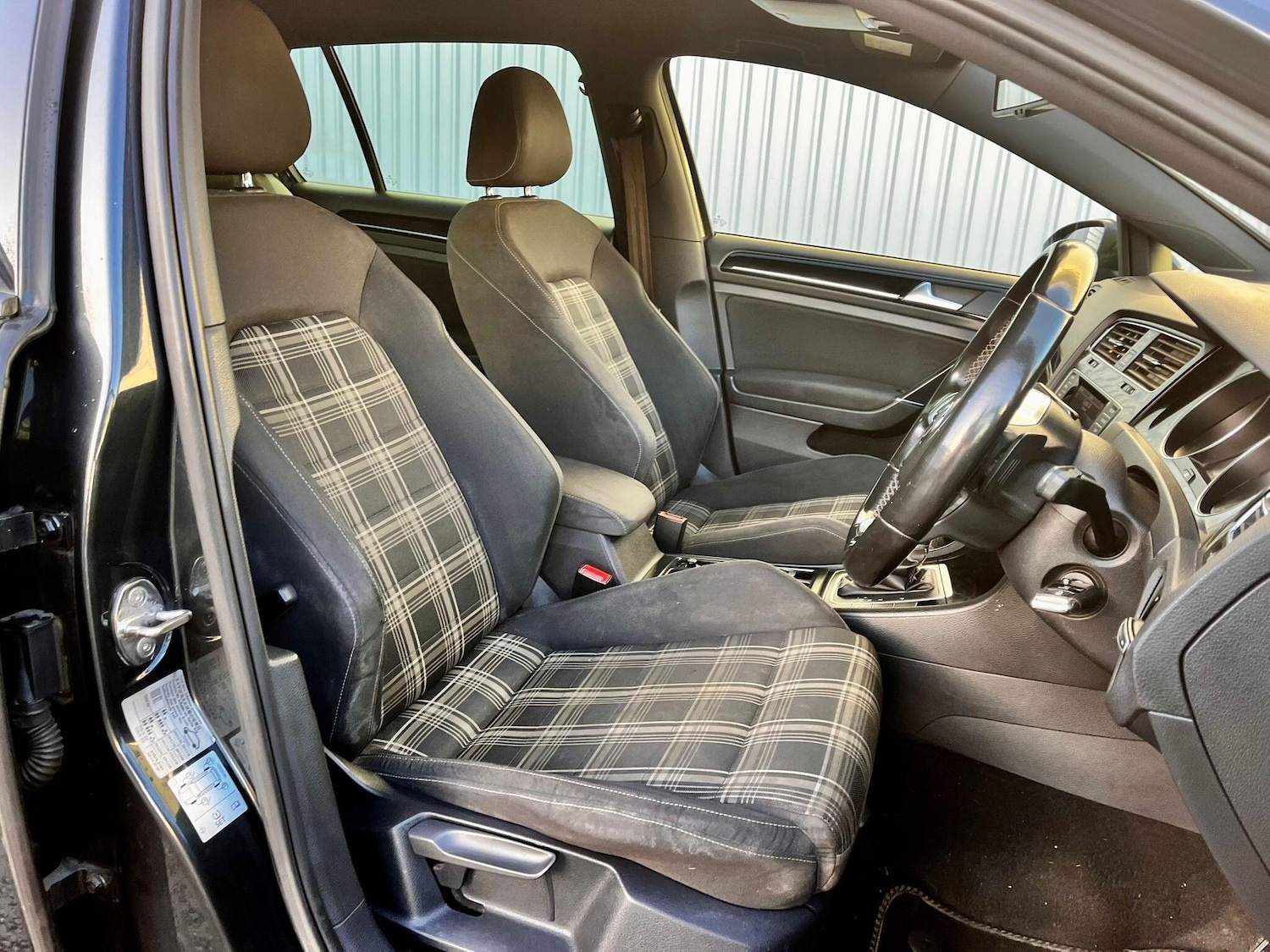 Used Volkswagen Golf 2014 for sale - 77131685: Photo 12