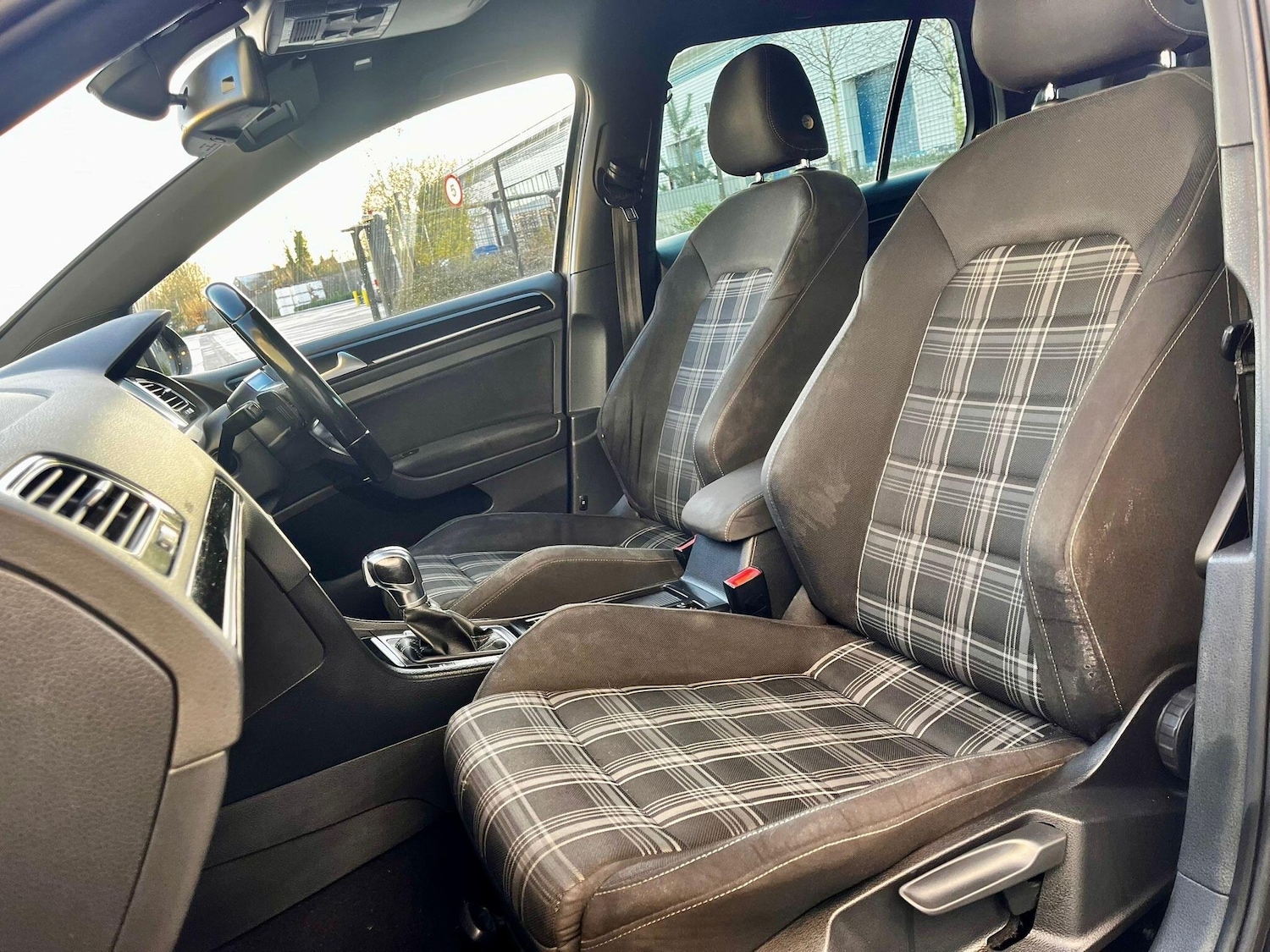 Used Volkswagen Golf 2014 for sale - 77131685: Photo 49