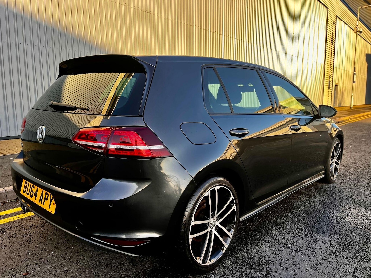 Used Volkswagen Golf 2014 for sale - 77131685: Photo 7