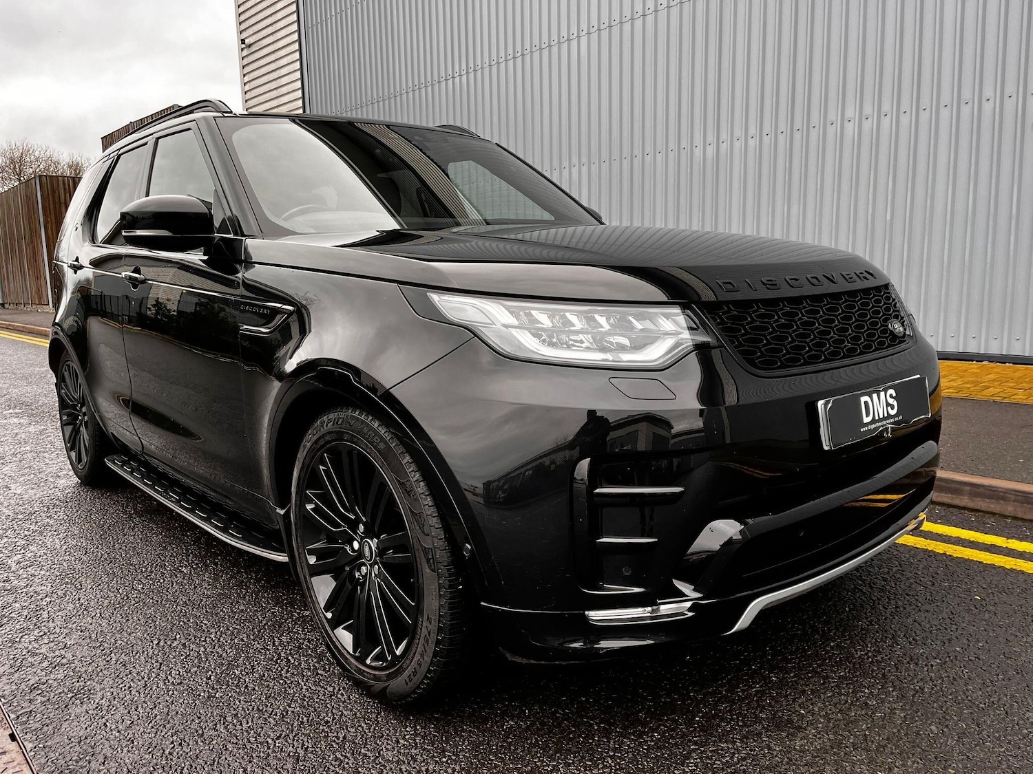 Used Land Rover Discovery 2019 for sale - 76976385: Photo 1