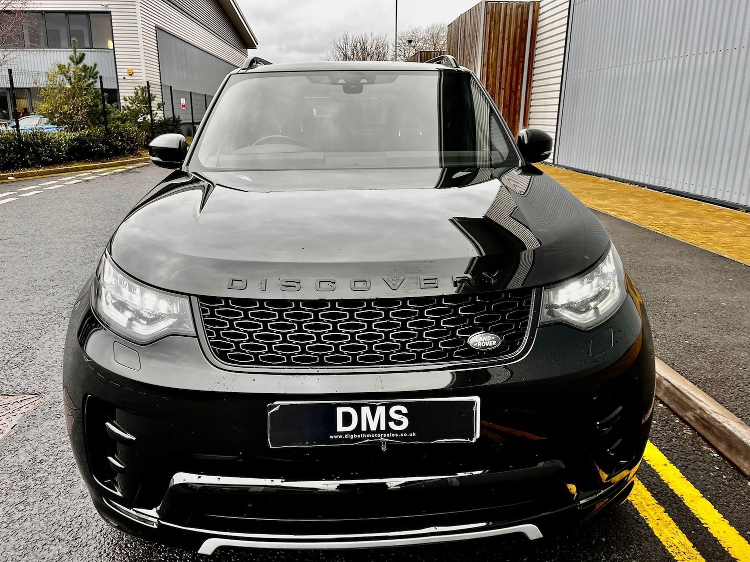 Used Land Rover Discovery 2019 for sale - 76976385: Photo 2