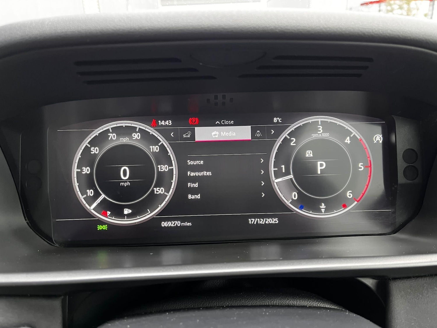 Used Land Rover Discovery 2019 for sale - 76976385: Photo 63