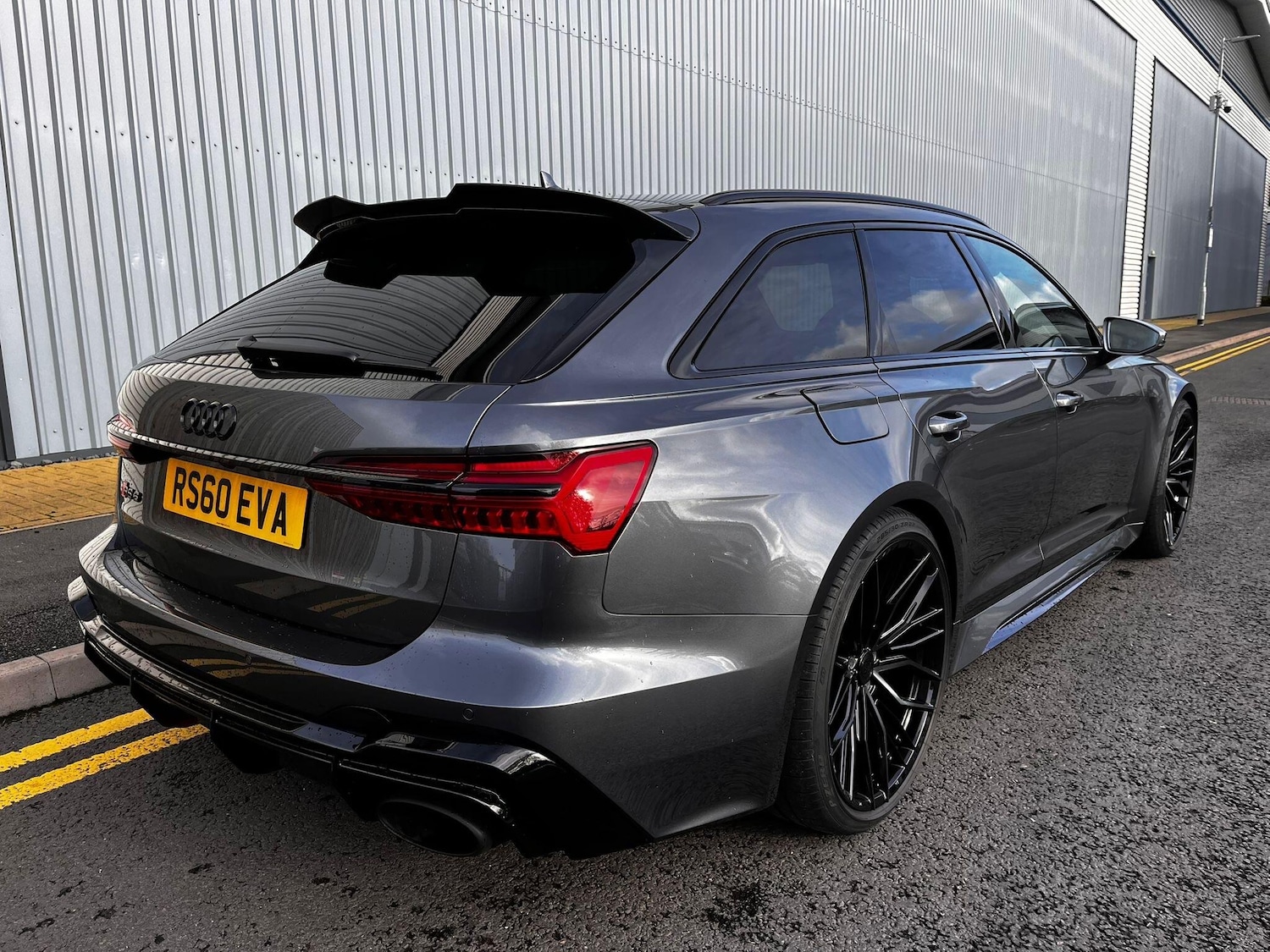 Used Audi RS6 2020 for sale - 76572718: Photo 10